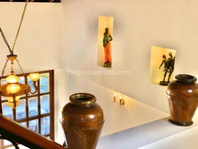 Apartamento de 4 alcobas en venta en Laureles, Medellín, 240 m² · foto 3 de 19