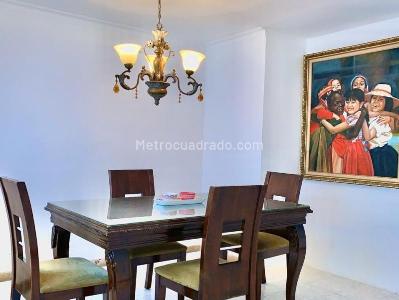 Apartamento de 4 alcobas en venta en Laureles, Medellín, 240 m² · foto 5 de 19