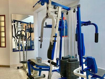 Apartamento de 4 alcobas en venta en Laureles, Medellín, 240 m² · foto 7 de 19