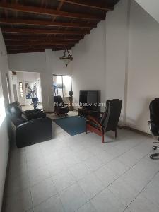 Apartamento de 4 alcobas en venta en Laureles, Medellín, 240 m² · foto 9 de 19