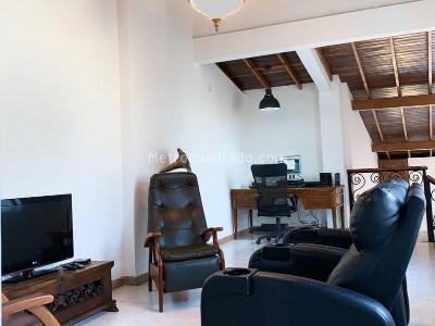 Apartamento de 4 alcobas en venta en Laureles, Medellín, 240 m² · foto 11 de 19