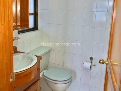 Apartamento de 4 alcobas en venta en Laureles, Medellín, 240 m² · foto 14 de 19