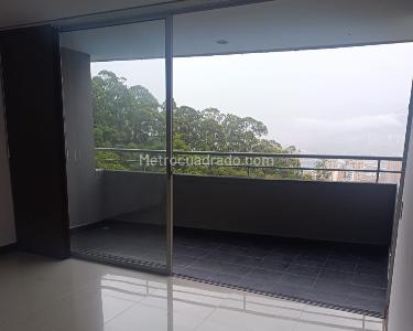 Apartamento de 3 alcobas en arriendo en Loma Del Indio, Medellín, 87 m² · foto 3 de 10