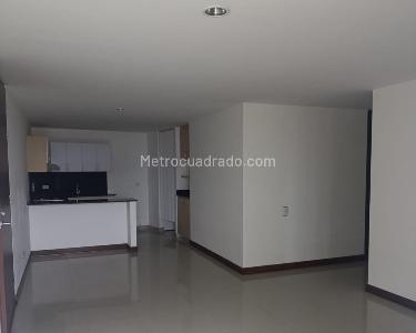 Apartamento de 3 alcobas en arriendo en Loma Del Indio, Medellín, 87 m² · foto 4 de 10