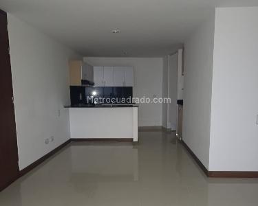Apartamento de 3 alcobas en arriendo en Loma Del Indio, Medellín, 87 m² · foto 5 de 10
