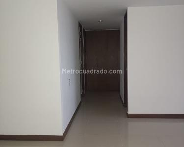 Apartamento de 3 alcobas en arriendo en Loma Del Indio, Medellín, 87 m² · foto 9 de 10