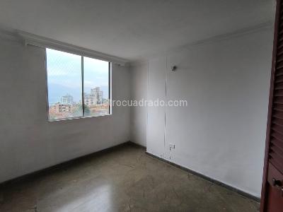 Apartamento de 3 alcobas en venta en El Poblado, Medellín, 78 m² · foto 6 de 18