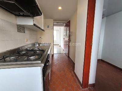 Apartamento de 3 alcobas en venta en El Poblado, Medellín, 78 m² · foto 9 de 18