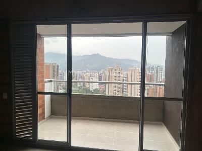 Apartamento de 3 alcobas en venta en Vereda San Jose, Sabaneta, 67 m² · foto 2 de 14