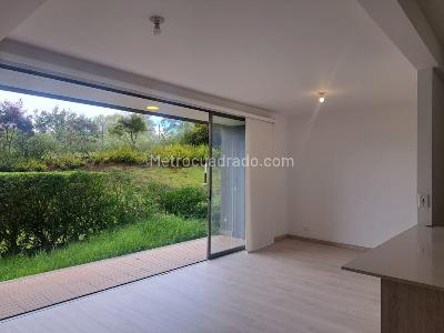 Apartamento de 2 alcobas en venta en San Antonio, Rionegro, 76 m² · foto 3 de 20