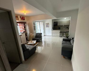 Apartamento de 2 alcobas en venta en Ancor, Sabaneta, 80 m² · foto 3 de 11