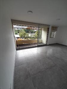 Apartamento de 3 alcobas en venta en Centro, Envigado, 70 m² · foto 2 de 14