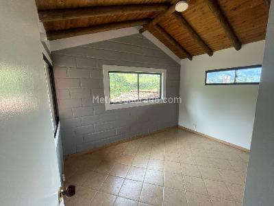 Casa de 4 alcobas en venta en Las Brisas, Sabaneta, 170 m² · foto 11 de 13