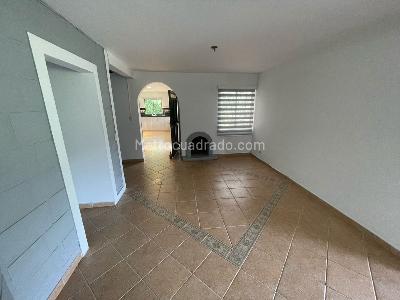 Casa de 4 alcobas en venta en Las Brisas, Sabaneta, 170 m² · foto 4 de 13