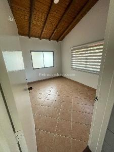Casa de 4 alcobas en venta en Las Brisas, Sabaneta, 170 m² · foto 9 de 13