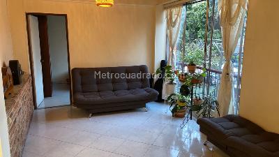 Apartamento de 4 alcobas en venta en Villaflora, Medellín, 73 m² · foto 2 de 7