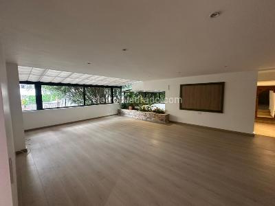 Apartamento en venta en El Poblado, Medellín · foto 3 de 20
