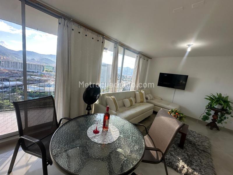 Apartamento en Arriendo, El Poblado, Medellín
