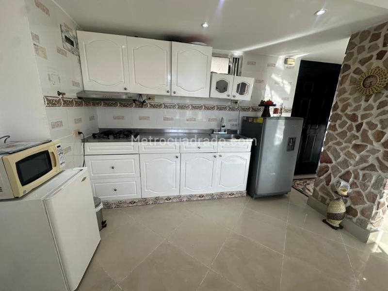 Apartamento en Arriendo, El Poblado, Medellín - 2