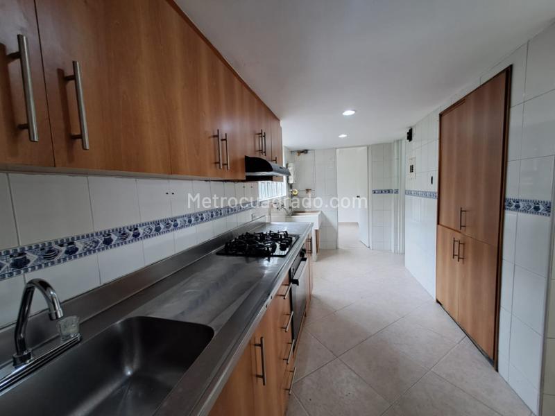 Apartamento Elegante de 3 Alcobas en El Campestre Tranquilo - 3