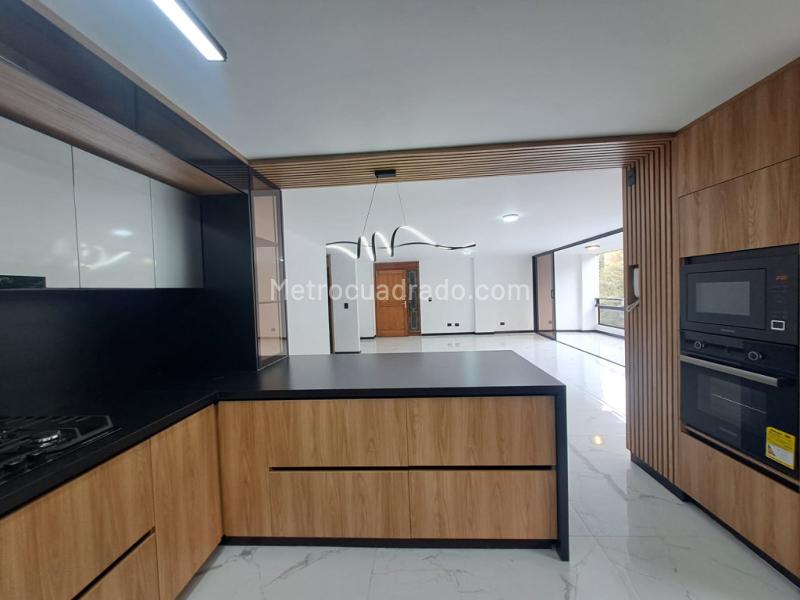 Apartamento Exclusivo de 4 Alcobas en El Poblado - 5