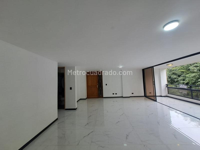 Apartamento Exclusivo de 4 Alcobas en El Poblado - 8