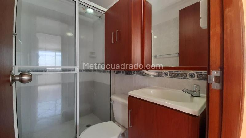 Centrally Located 2BR Apartment in Belen La Palma - 6