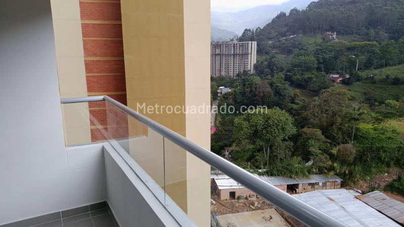 2BR Apartment in Las Antillas (61 m²) - 4