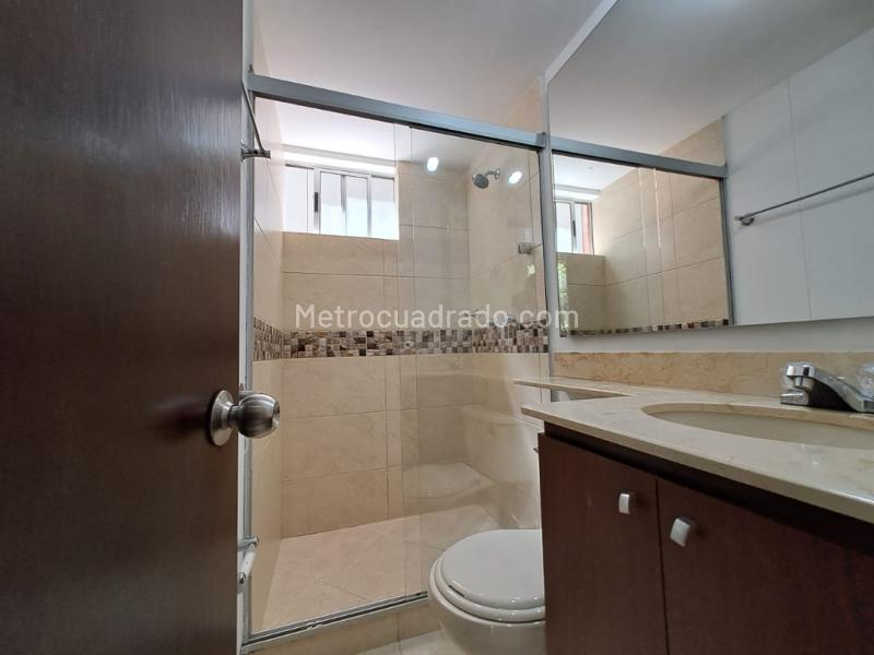 Piso – Envigado, Valle de Aburrá - Más