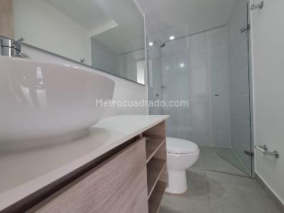 Apartamento de 3 alcobas en venta en Las Lomitas, Sabaneta, 84 m² · foto 12 de 20