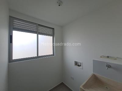 Apartamento de 3 alcobas en venta en Las Lomitas, Sabaneta, 80 m² · foto 4 de 20