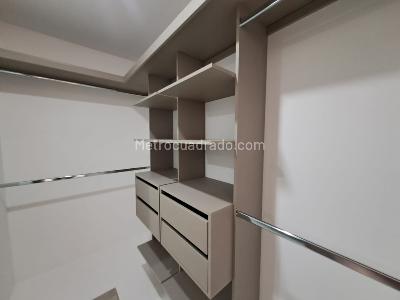 Apartamento de 3 alcobas en venta en Las Lomitas, Sabaneta, 80 m² · foto 19 de 20