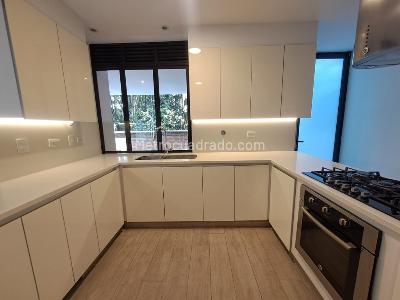 Apartamento en arriendo en El Campestre, Medellín · foto 2 de 20