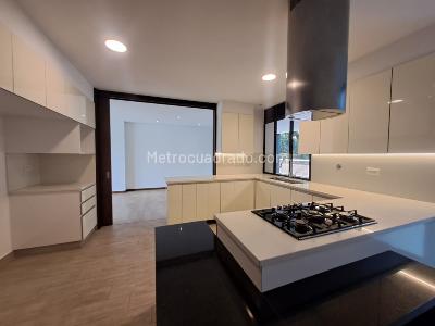 Apartamento en arriendo en El Campestre, Medellín · foto 3 de 20