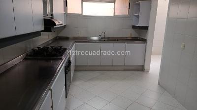 Casa en arriendo en Castropol, Medellín · foto 5 de 20