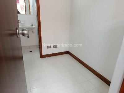 Apartamento de 4 alcobas en arriendo en Castropol, Medellín, 110 m² · foto 14 de 20