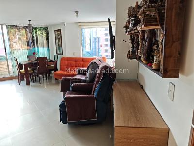 Apartamento de 3 alcobas en venta en Aves Maria, Sabaneta, 93 m² · foto 2 de 16