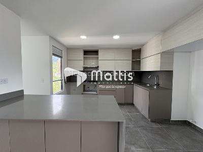 Apartamento de 3 alcobas en venta en Las Lomitas, Sabaneta, 171 m² · foto 5 de 20