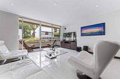 Casa de 3 alcobas en venta en El Poblado, Medellín, 340 m² · foto 10 de 20