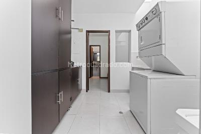 Casa de 3 alcobas en venta en El Poblado, Medellín, 340 m² · foto 14 de 20