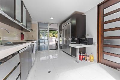 Casa de 3 alcobas en venta en El Poblado, Medellín, 340 m² · foto 15 de 20