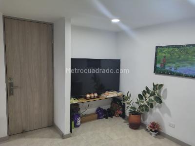 Apartamento en venta en Loma Del Barro, Envigado · foto 5 de 13