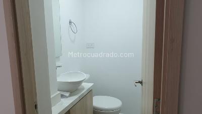 Apartamento de 4 alcobas en venta en El Poblado, Medellín, 137 m² · foto 15 de 20