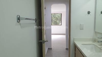 Apartamento de 4 alcobas en venta en El Poblado, Medellín, 137 m² · foto 5 de 20