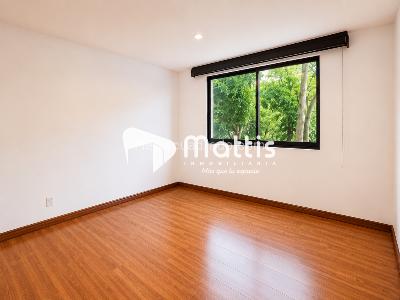 Apartamento en venta en El Poblado, Medellín · foto 7 de 12