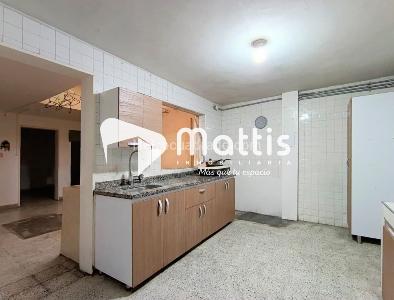 Casa en arriendo en Calasanz, Medellín · foto 5 de 12