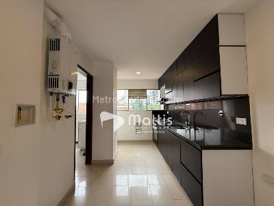 Apartamento de 3 alcobas en arriendo en El Poblado, Medellín, 162 m² · foto 6 de 20