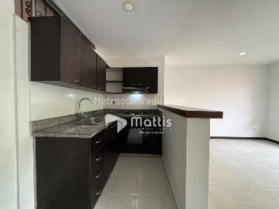 Apartamento de 3 alcobas en arriendo en El Poblado, Medellín, 77 m² · foto 5 de 20