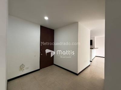 Apartamento de 3 alcobas en arriendo en El Poblado, Medellín, 77 m² · foto 11 de 20