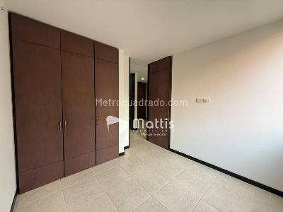 Apartamento de 3 alcobas en arriendo en El Poblado, Medellín, 77 m² · foto 15 de 20